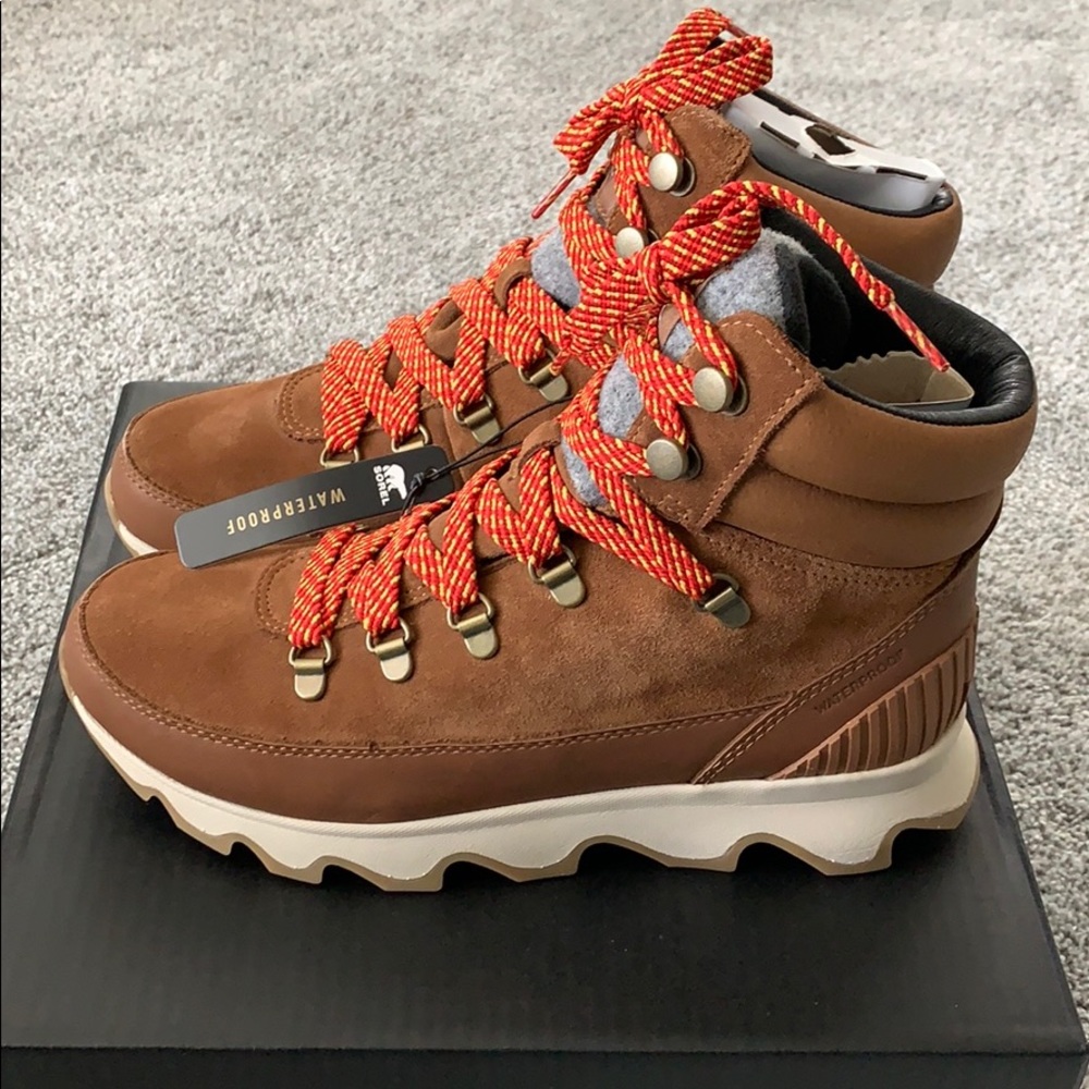 Sorel kinetic conquest boots